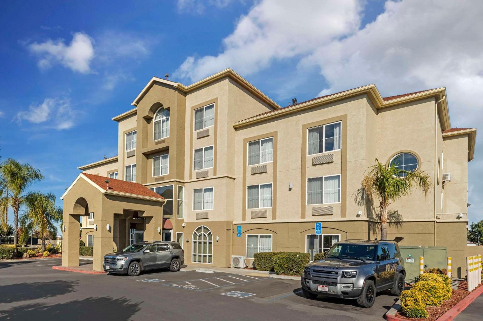 Comfort Inn Lathrop Stockton Airport Esterno foto