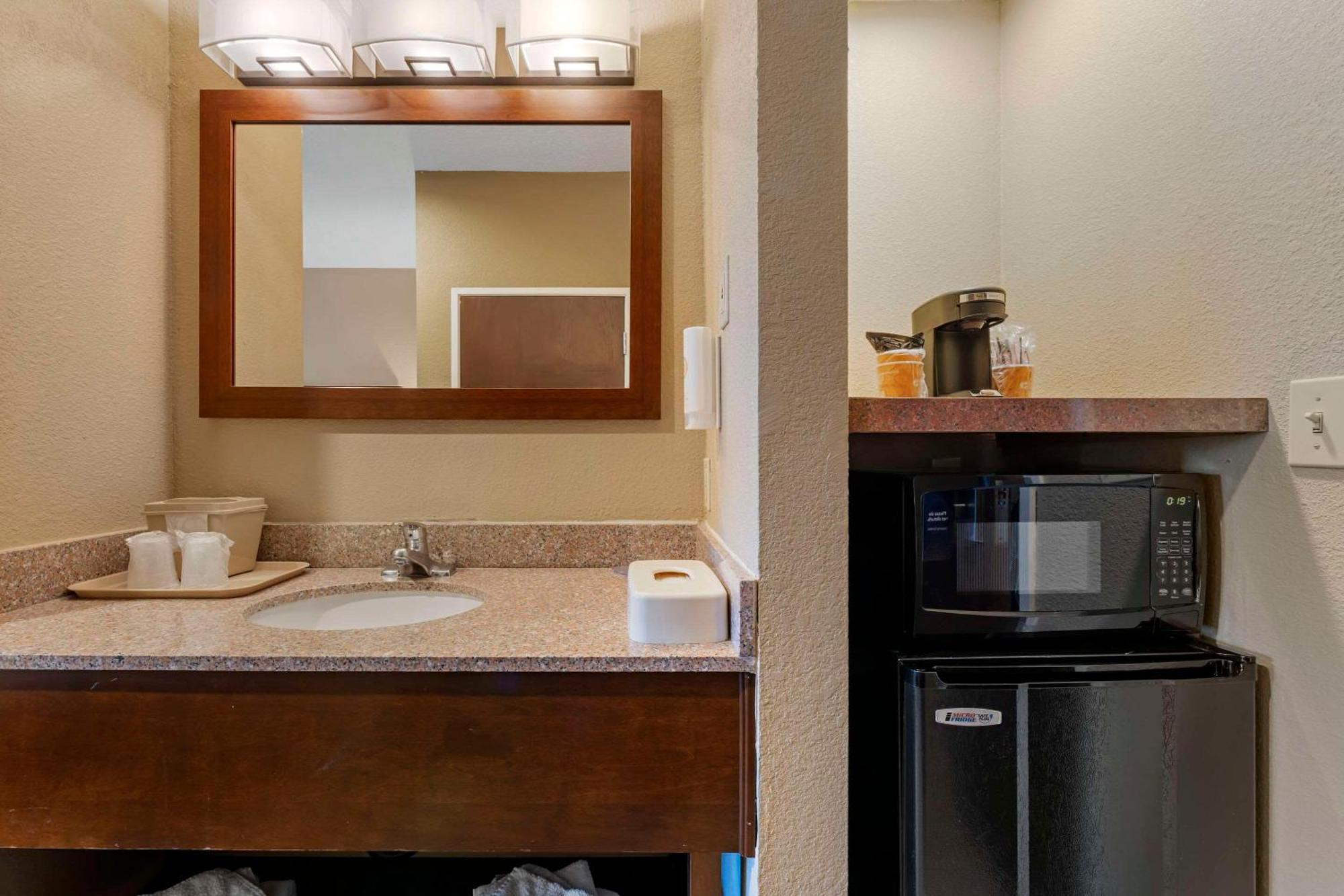 Comfort Inn Lathrop Stockton Airport Esterno foto