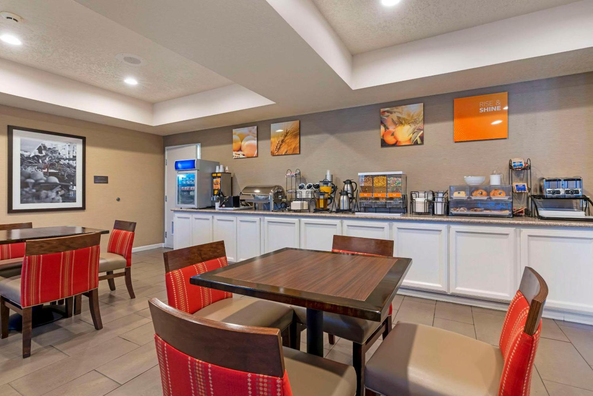 Comfort Inn Lathrop Stockton Airport Esterno foto